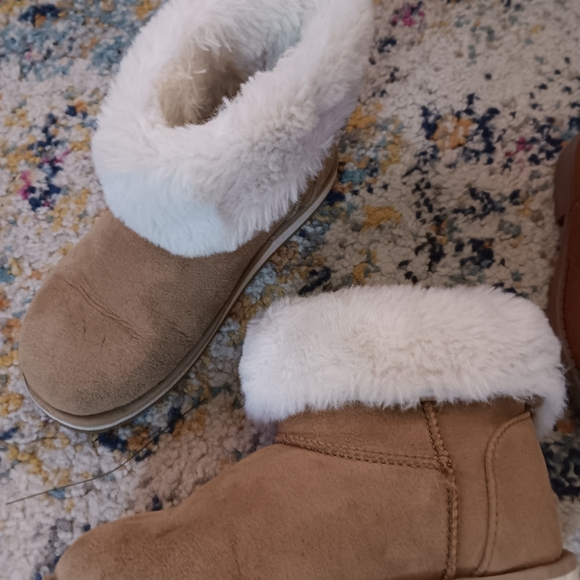 COPY - BOOT/SHOE BUNDLE EUC &< - Picture 6 of 15